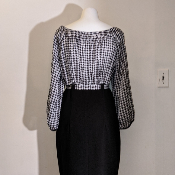 Essentials by Milano - Picture 2 of 5